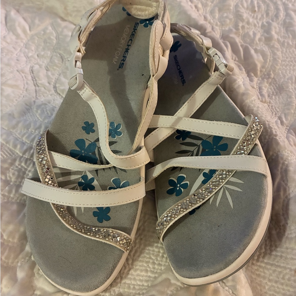 Skechers White Sandals with Sparkling Details